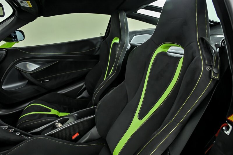 Used 2021 McLaren 765LT RWD image 23