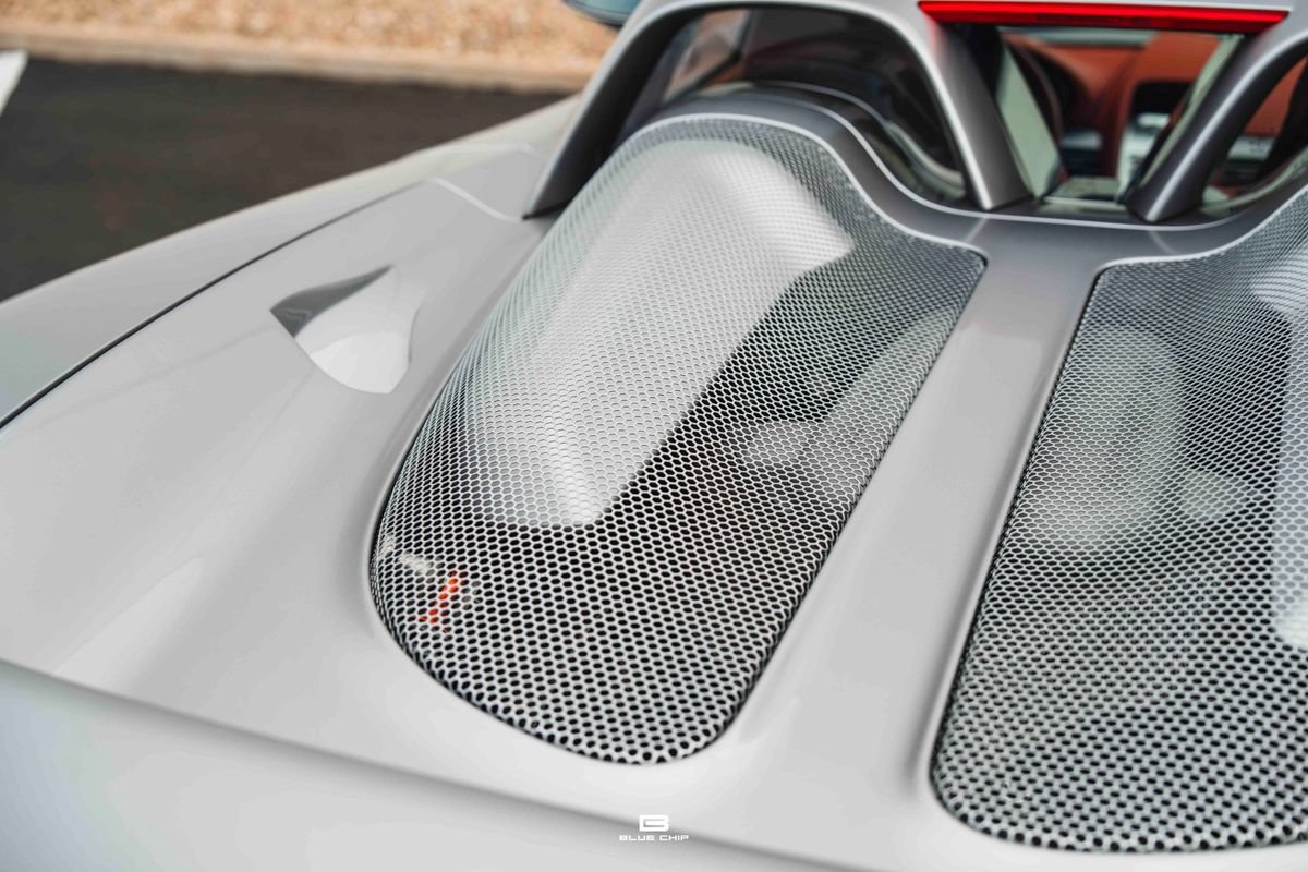 Used 2004 Porsche Carrera GT RWD image 26
