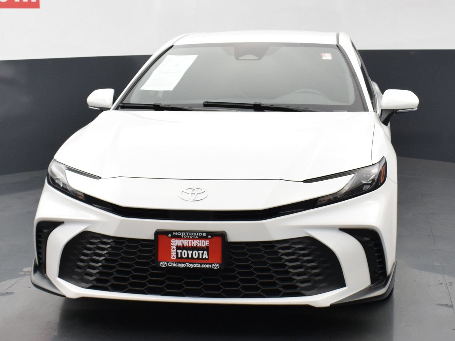 Used 2026 Toyota Camry SE FWD image 7