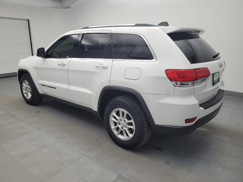 Used 2018 Jeep Grand Cherokee Laredo image 3