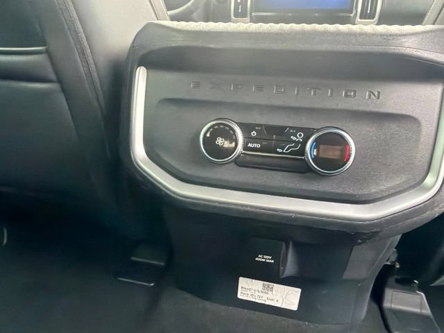 Used 2025 Ford Expedition Active AWD/4WD image 35