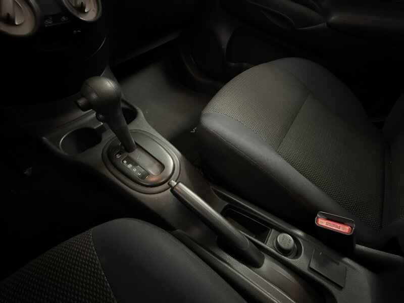 Used 2012 Nissan Versa SV w/ Convenience Pkg FWD image 30