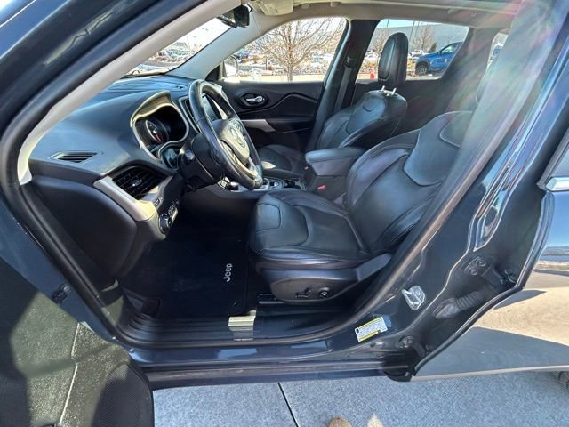 Used 2018 Jeep Cherokee Limited w/ Technology Group image 22