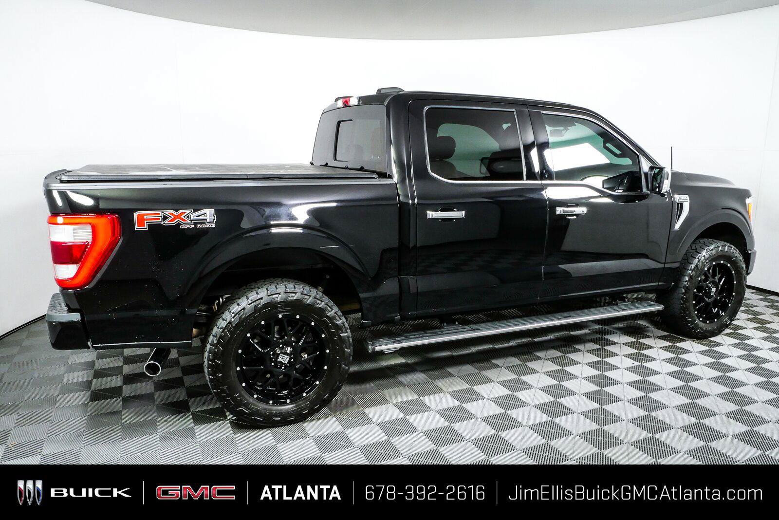 Used 2021 Ford F150 Platinum w/ FX4 Off-Road Package AWD/4WD image 2