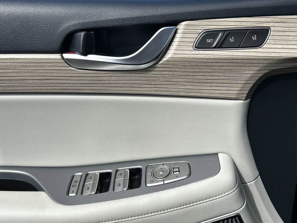 Used 2022 Hyundai Palisade Limited image 24