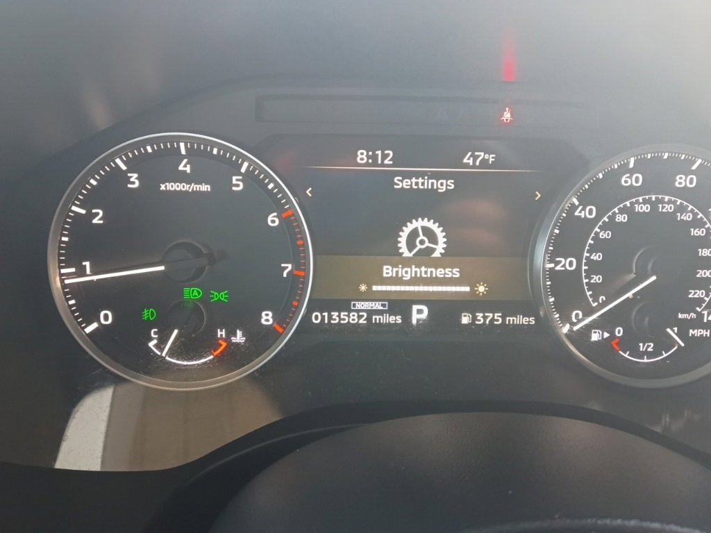 Used 2025 Mitsubishi Outlander SE image 2