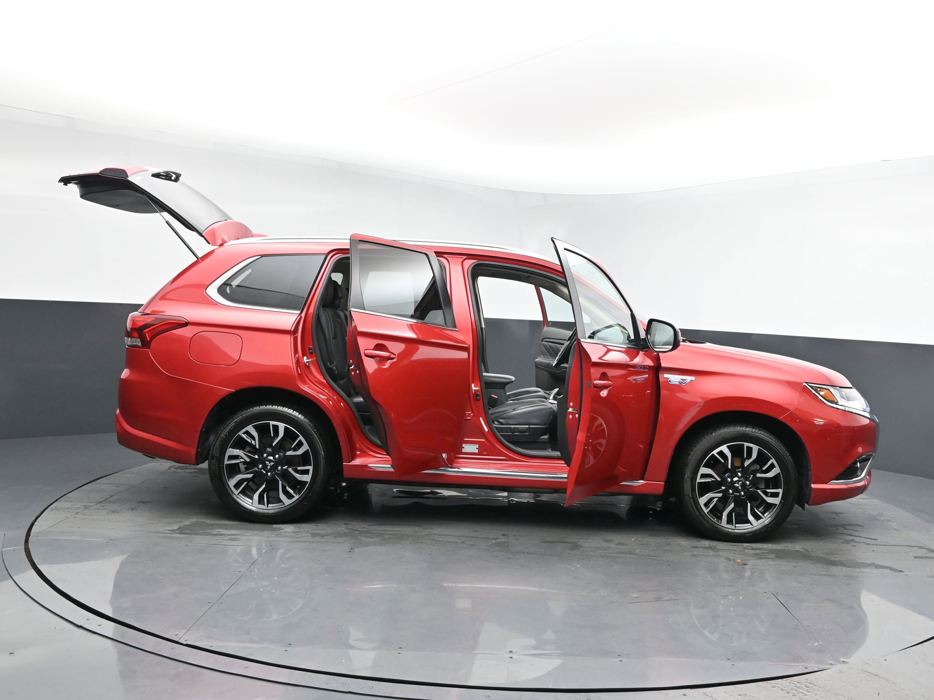 Used 2018 Mitsubishi Outlander GT image 28