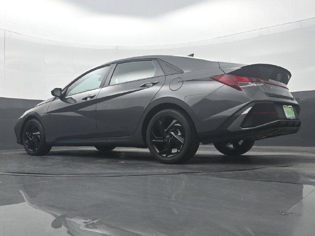 Used 2026 Hyundai Elantra Sport FWD image 36