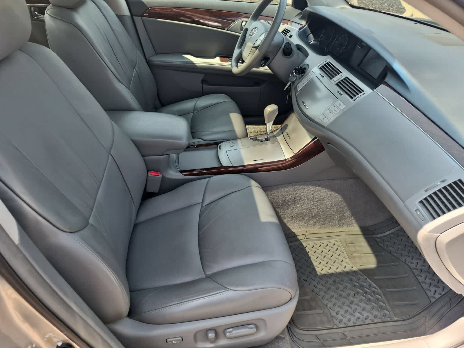Used 2008 Toyota Avalon XLS FWD image 22