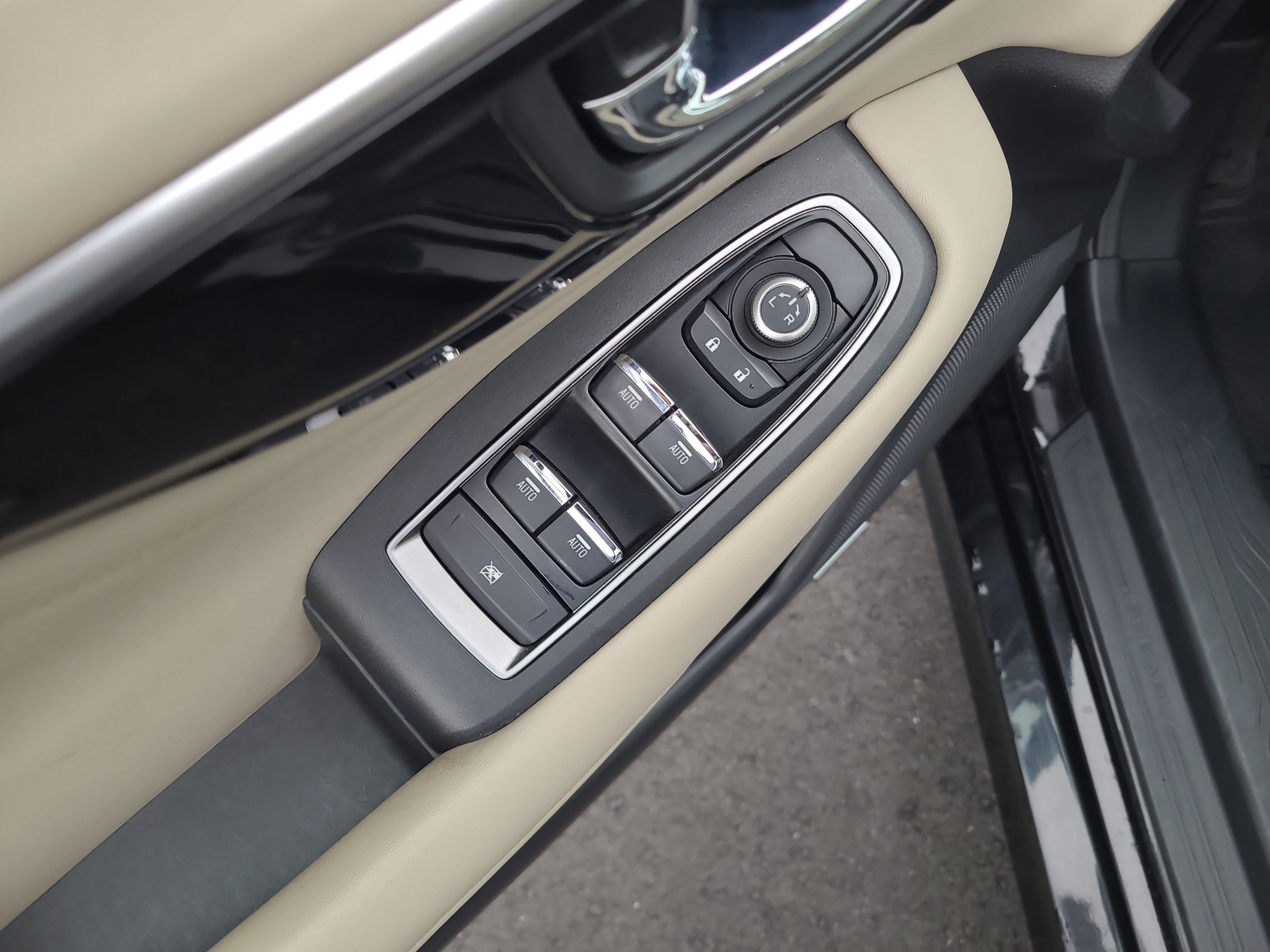 Used 2024 Subaru Legacy Limited AWD/4WD image 13