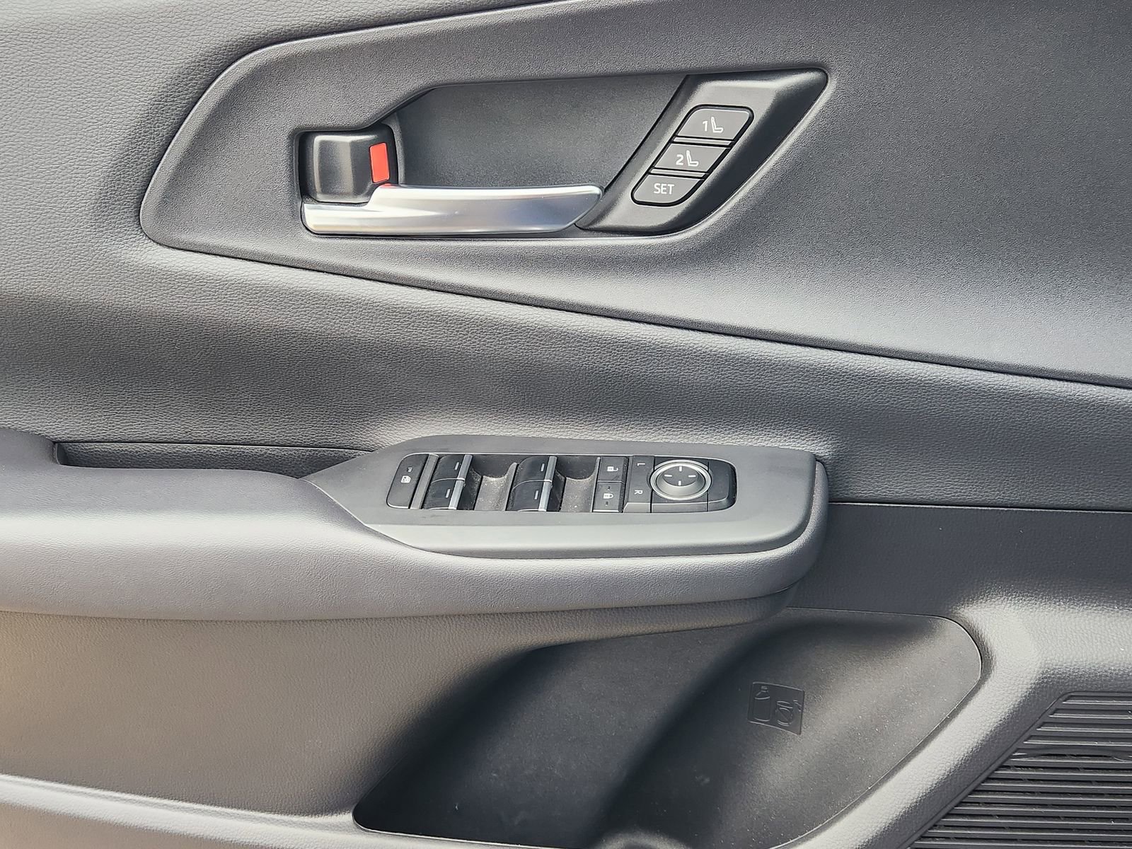 Used 2025 Toyota Prius XSE Premium image 27