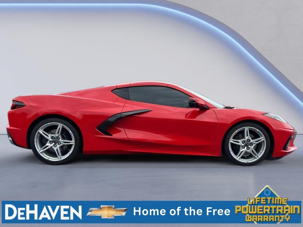 Used 2022 Chevrolet Corvette Stingray Coupe w/ 1LT RWD image 7