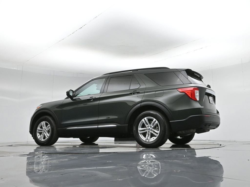 Used 2022 Ford Explorer XLT image 56
