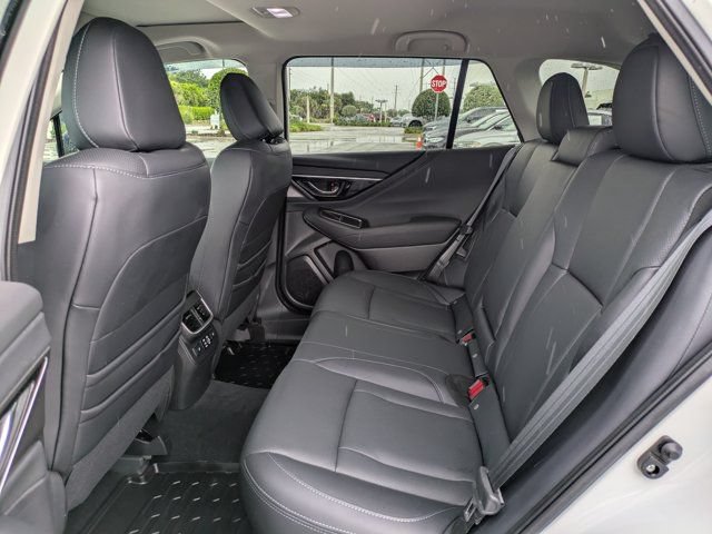 Used 2025 Subaru Outback Touring XT w/ Tech Package 3 AWD/4WD image 13