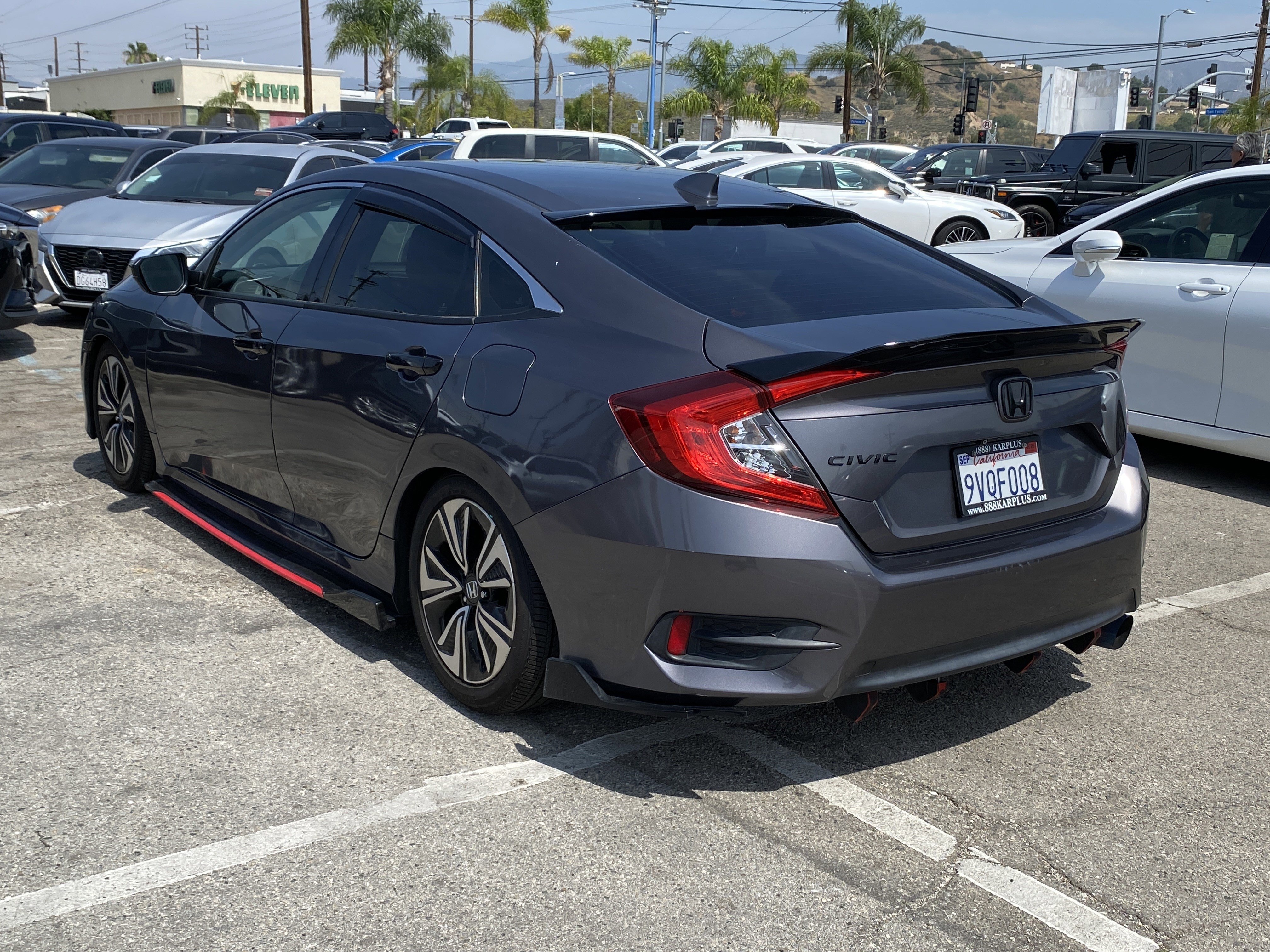 Used 2018 Honda Civic EX-L image 9