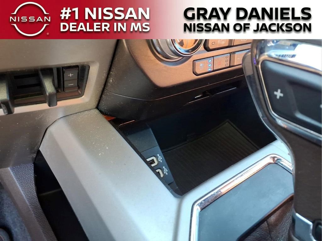 Used 2018 Ford F150 King Ranch image 18