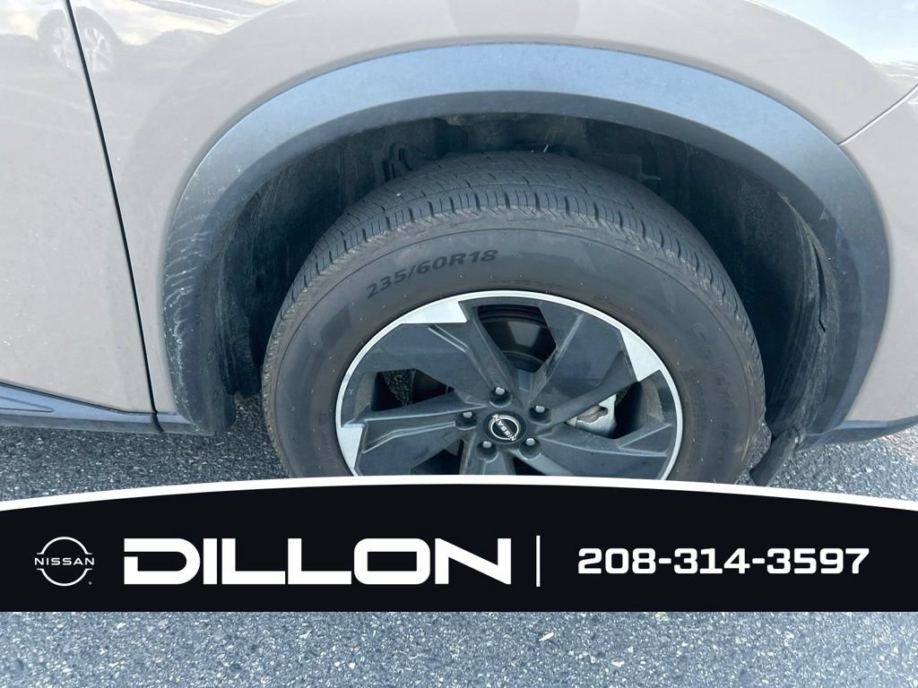 Certified 2025 Nissan Rogue SV AWD/4WD image 24