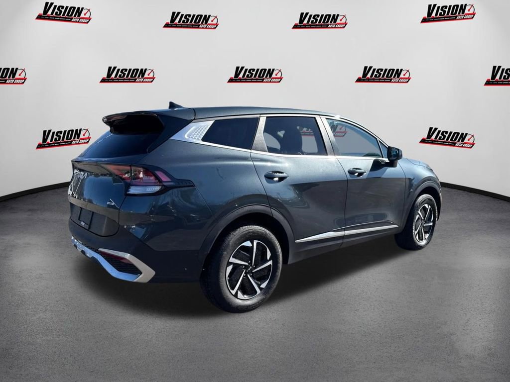Certified 2025 Kia Sportage LX image 5