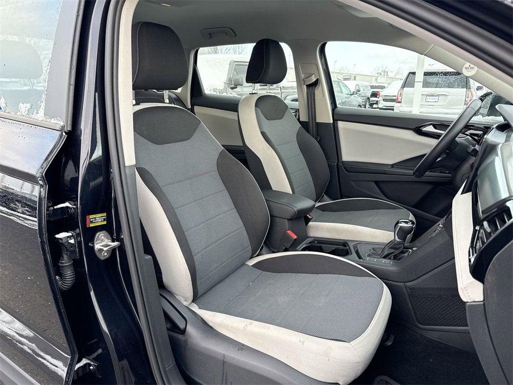 Used 2025 Volkswagen Taos S image 24