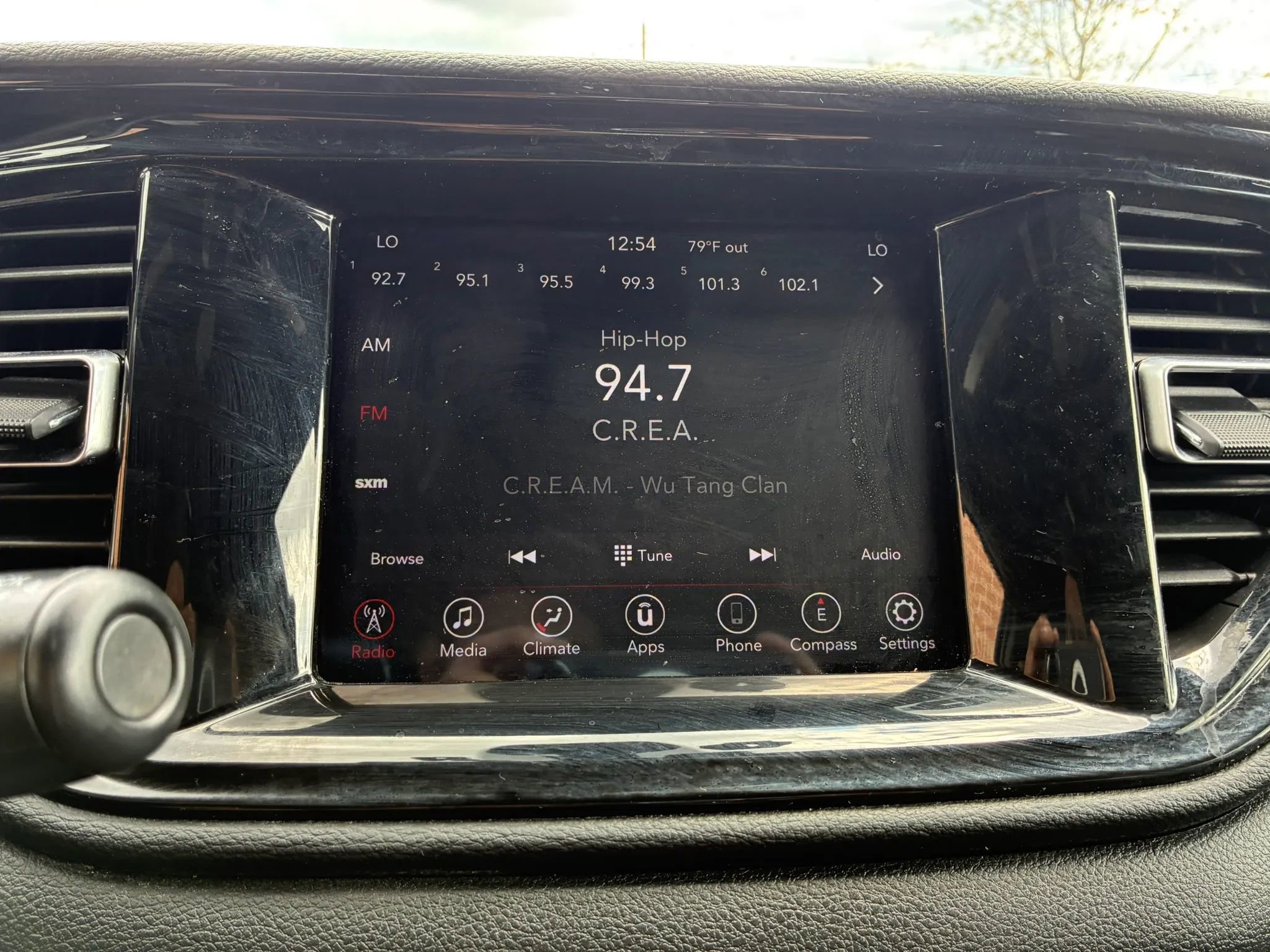 Used 2023 Dodge Durango SXT image 17