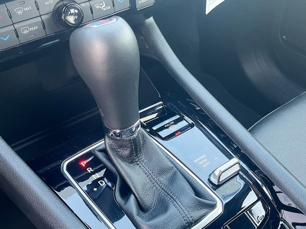 Used 2024 Jeep Compass Limited image 16