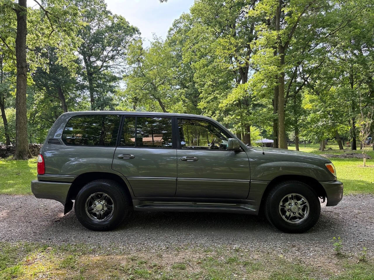 Used 2002 Lexus LX 470 4WD image 9