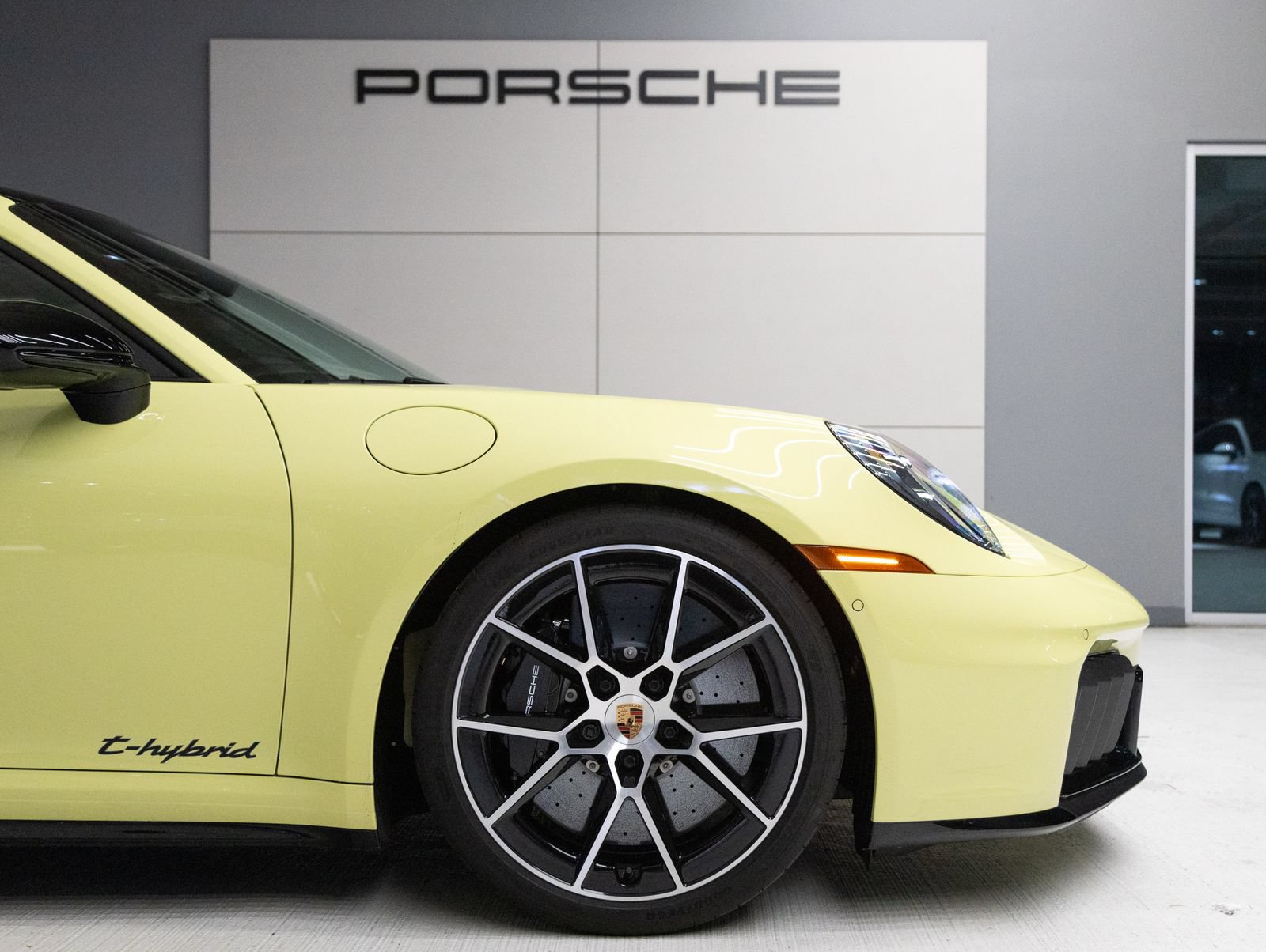 Certified 2025 Porsche 911 Carrera 4 GTS AWD/4WD image 11