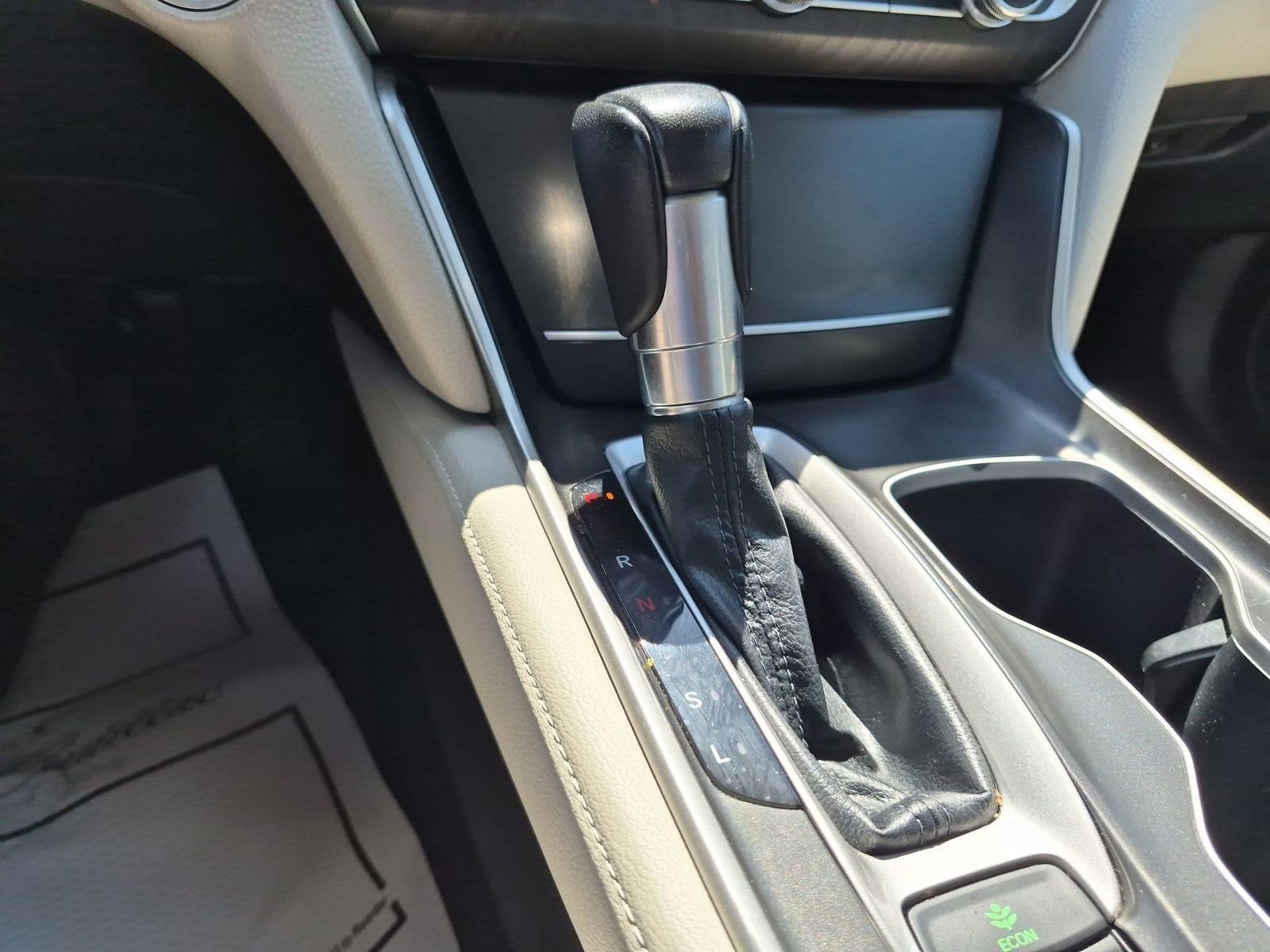 Used 2018 Honda Accord EX-L image 15