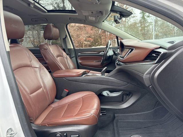 Used 2018 Buick Enclave Avenir image 26