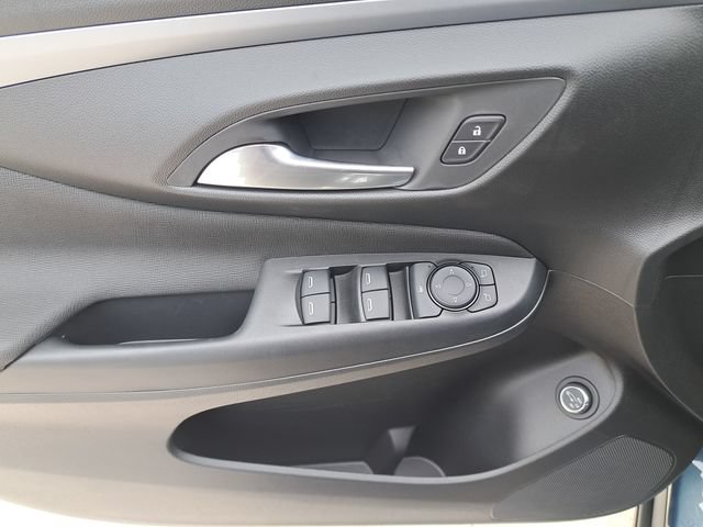 New 2026 Buick Envista Sport Touring w/ Convenience II Package FWD image 9