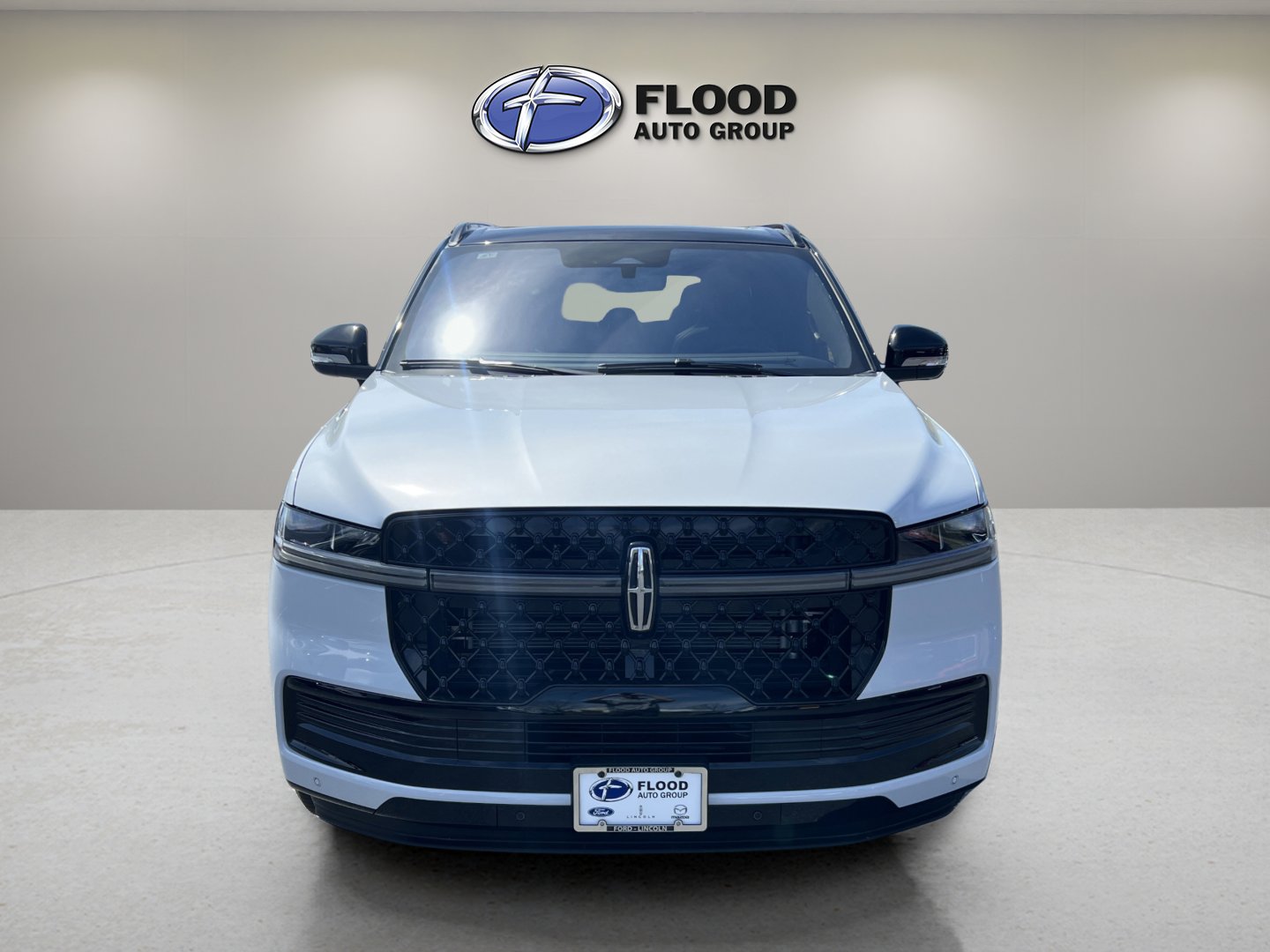 Used 2025 Lincoln Navigator Black Label video 2