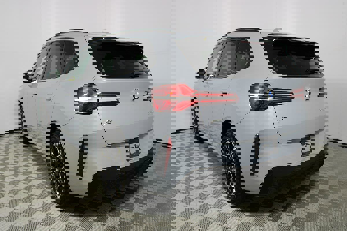 Used 2025 BMW X3 xDrive30i image 42