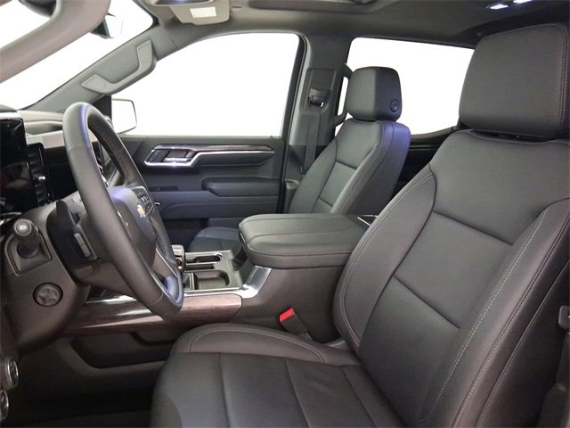 Used 2024 Chevrolet Silverado 1500 LTZ w/ LTZ Premium Package image 12