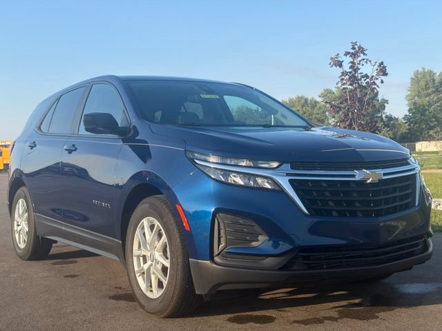 Used 2022 Chevrolet Equinox LS w/ LS Convenience Package