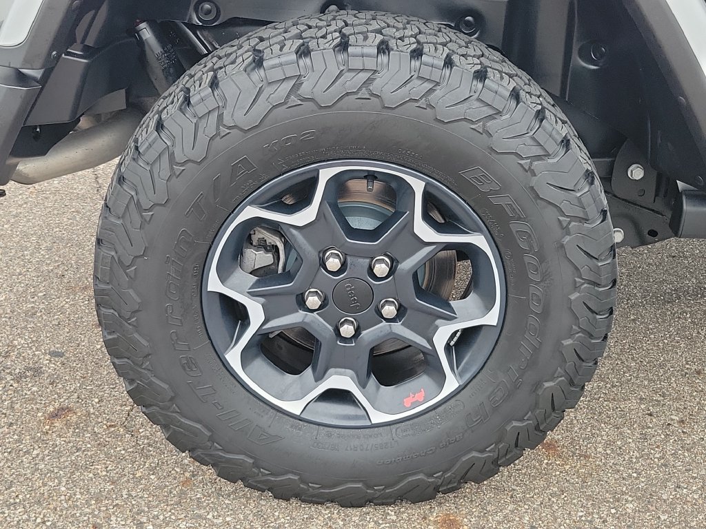 Used 2023 Jeep Wrangler Unlimited Rubicon AWD/4WD image 35