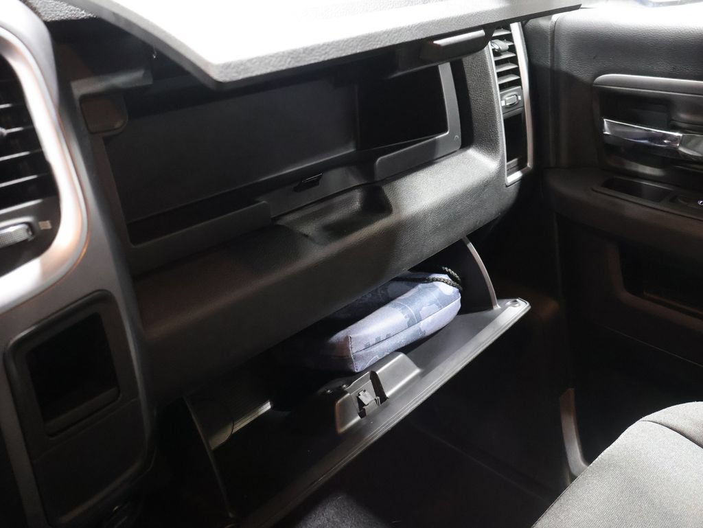 Certified 2021 RAM 1500 Warlock AWD/4WD image 31