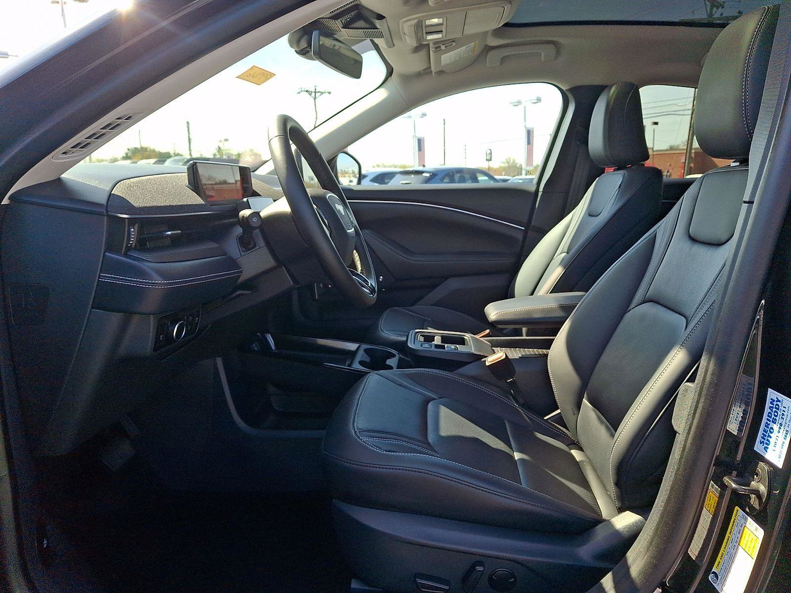 Certified 2025 Ford Mustang Mach-E Premium image 10