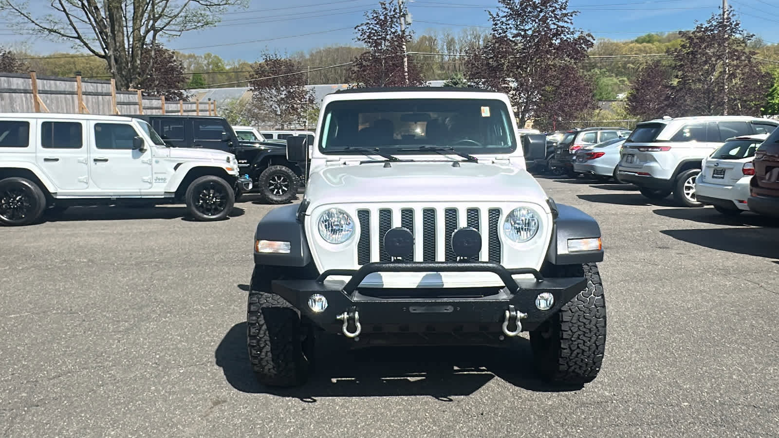 Used 2019 Jeep Wrangler Sport AWD/4WD image 2