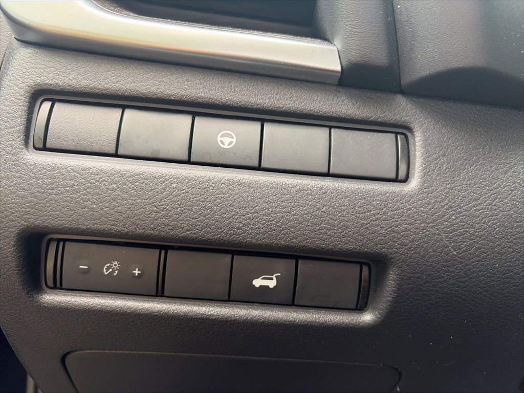 Used 2021 Nissan Rogue SL w/ Premium Package FWD image 11