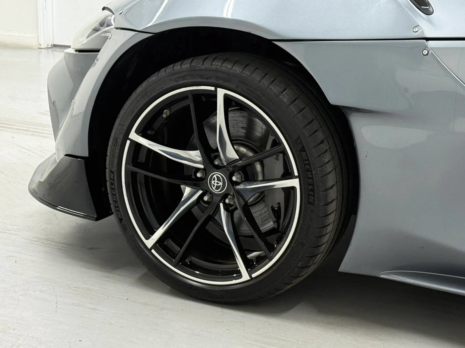 Used 2021 Toyota Supra w/ Safety & Technology Package RWD image 35