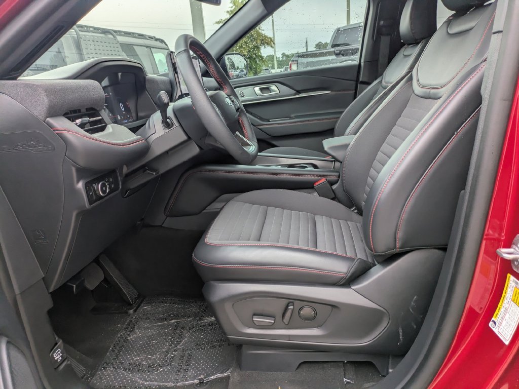 New 2026 Ford Explorer ST-Line w/ ST-Line Street Pack RWD image 22