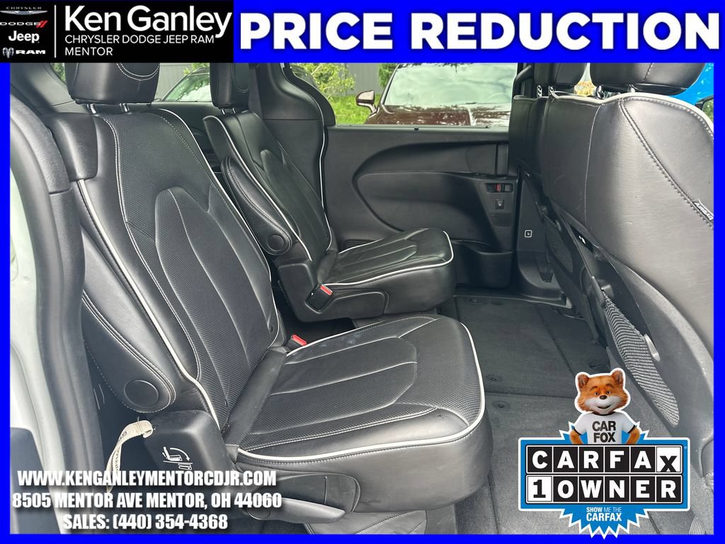Certified 2025 Chrysler Pacifica Limited FWD image 24