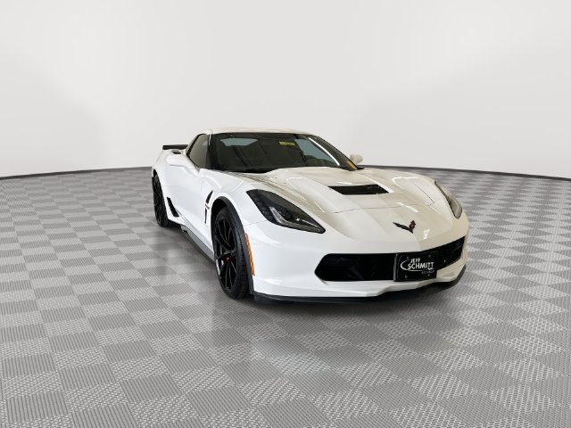 Used 2019 Chevrolet Corvette Grand Sport RWD image 3