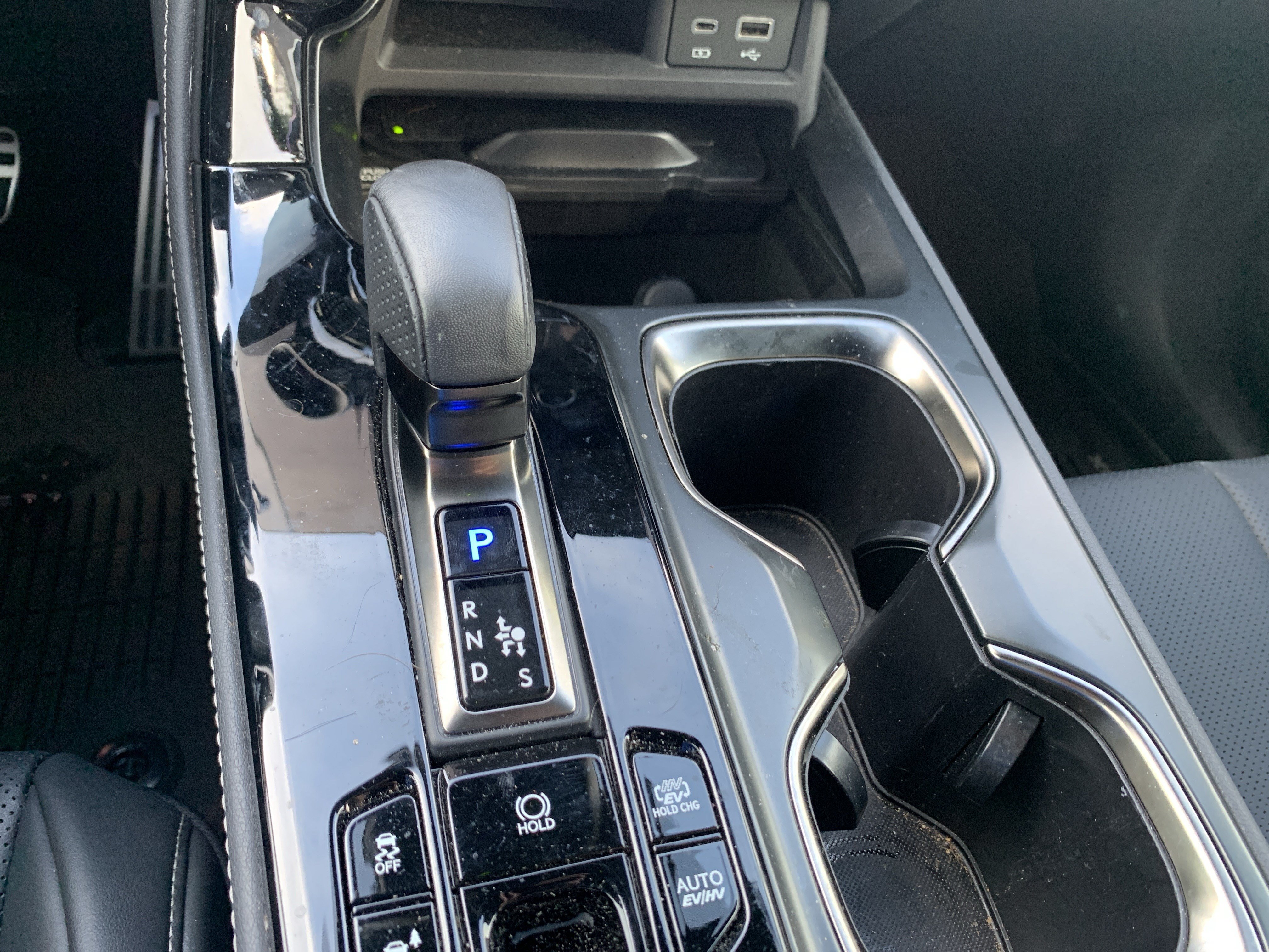 Used 2026 Lexus NX 450h+ F Sport w/ Accessory Package (2T) AWD/4WD image 26