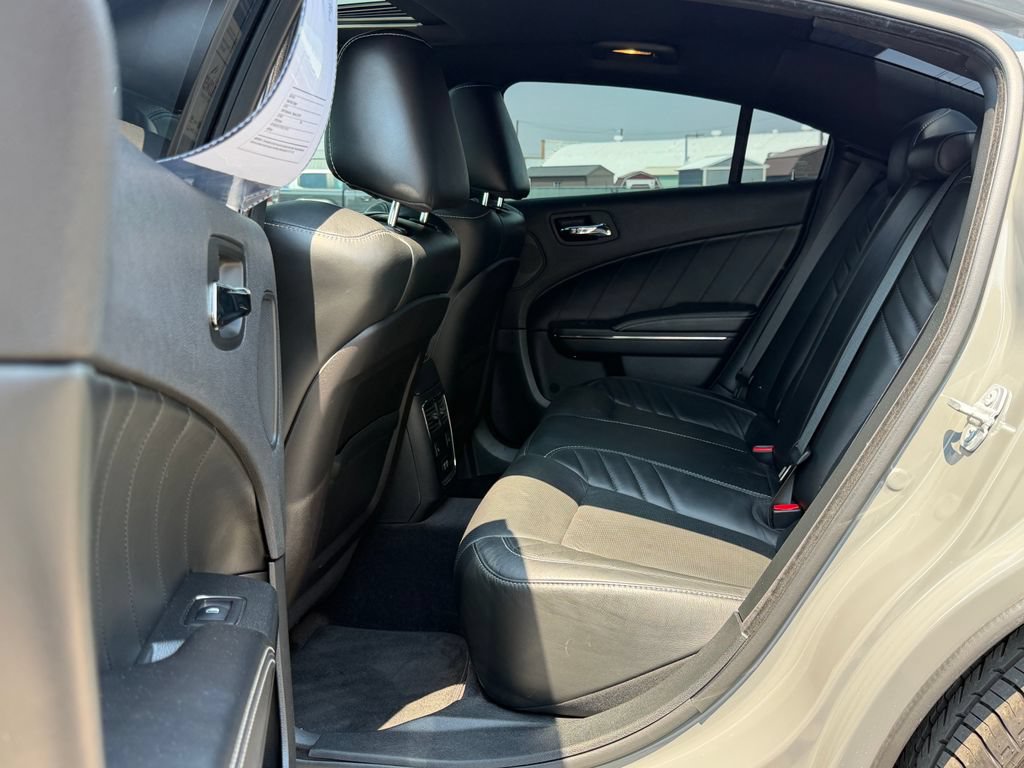 Used 2018 Dodge Charger SRT Hellcat w/ Harman/Kardon Audio Group RWD image 17