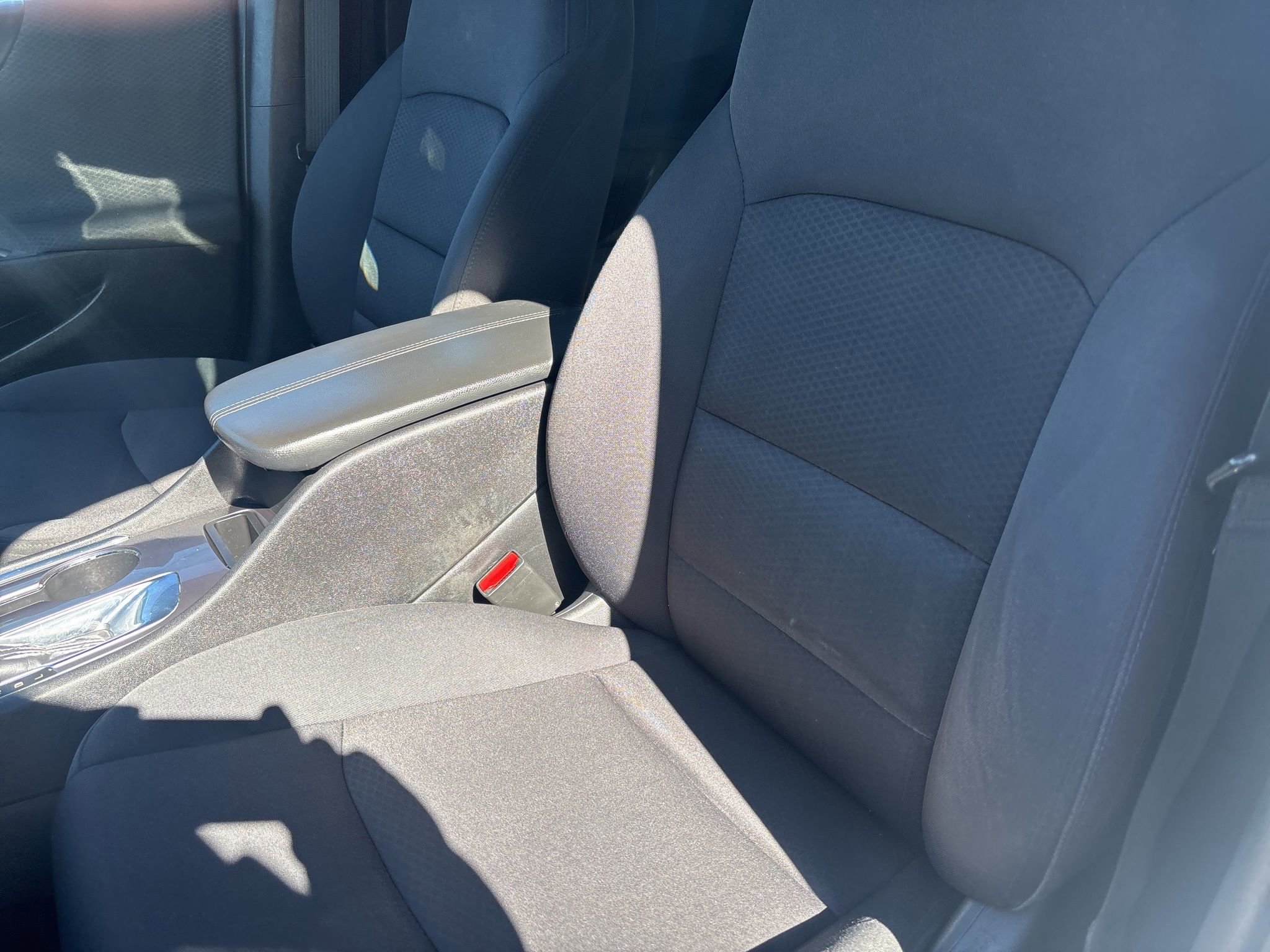 Used 2020 Chevrolet Malibu LT FWD image 25