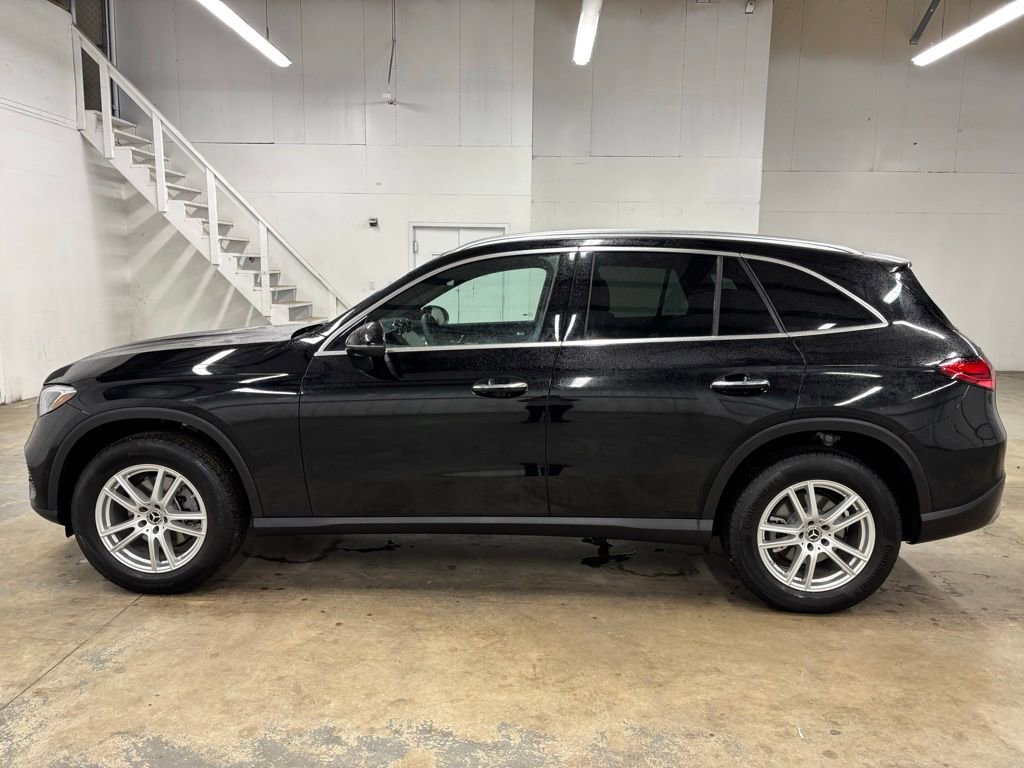 New 2026 Mercedes-Benz GLC 300 image 4
