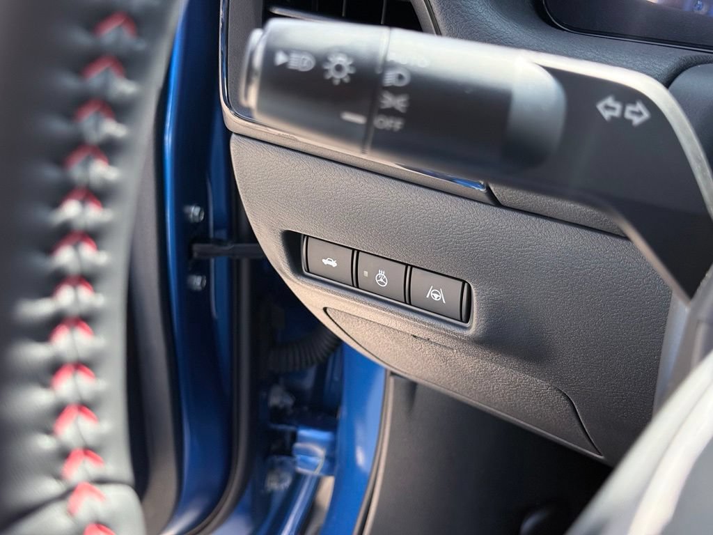New 2026 Nissan Sentra SR w/ SR Premium Package FWD image 17