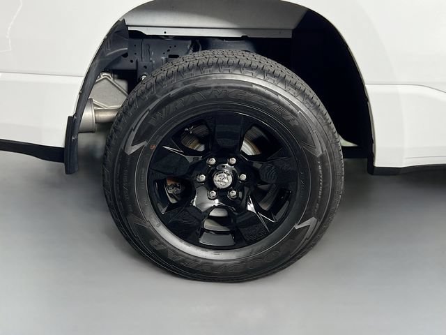 Used 2024 RAM 1500 Big Horn AWD/4WD image 36
