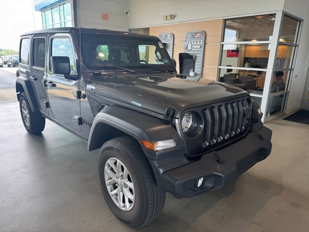 Used 2023 Jeep Wrangler Sport S AWD/4WD image 2